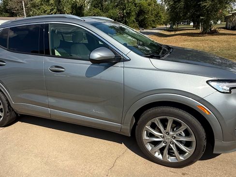 Used 2025 Buick Encore GX Avenir w/ Avenir Technology Package AWD/4WD image 4