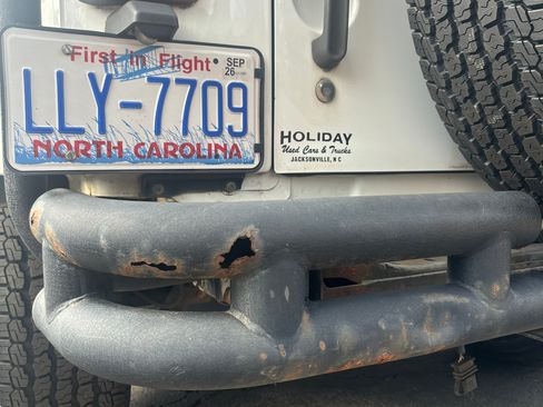 Used 2014 Jeep Wrangler Sahara image 13