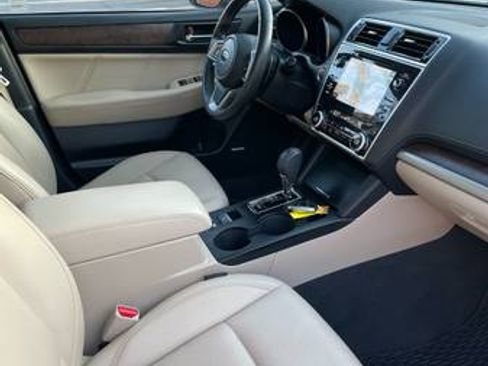 Used 2018 Subaru Outback 3.6R Limited image 6