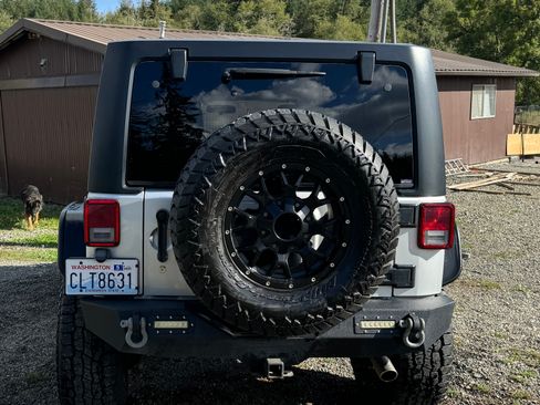 Used 2012 Jeep Wrangler Unlimited Sport AWD/4WD image 4