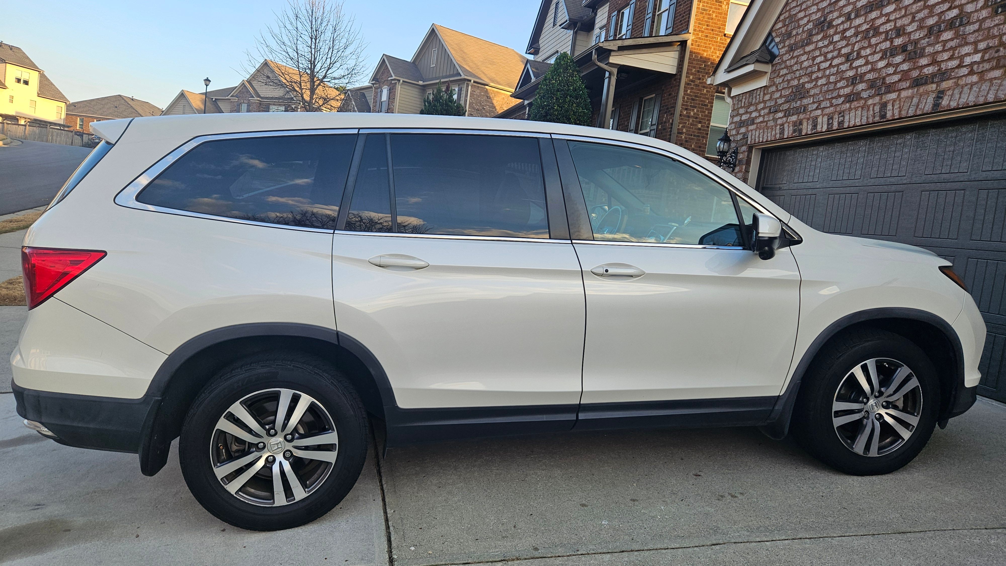 Used 2016 Honda Pilot EX image 10