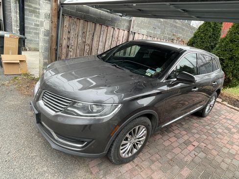Used 2018 Lincoln MKX Select w/ Select Plus Package image 25