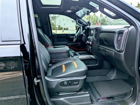 Used 2021 GMC Sierra 1500 AT4 w/ AT4 Value Package image 12