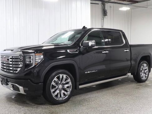 Used 2024 GMC Sierra 1500 Denali w/ Denali Reserve Package image 12