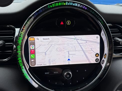 Used 2024 MINI Cooper SE image 21