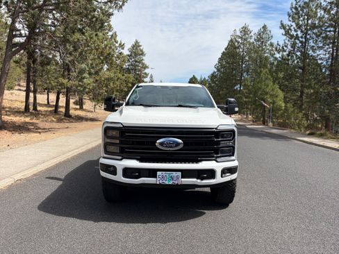 Used 2025 Ford F350 Platinum w/ Tremor Off-Road Package AWD/4WD image 4