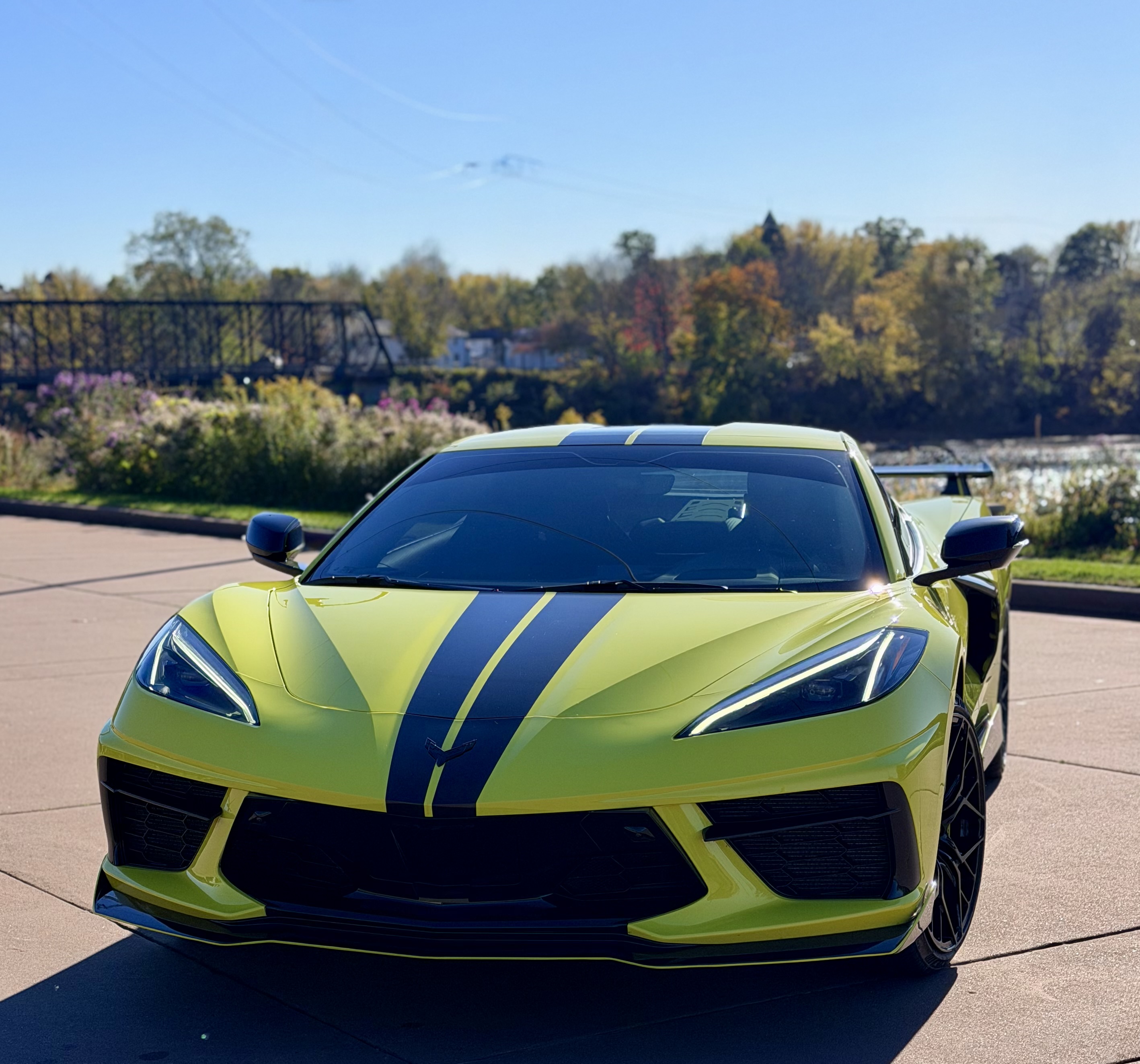 Used 2022 Chevrolet Corvette Stingray Preferred Cpe w/ Z51 Performance Package RWD image 5