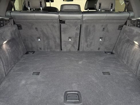 Used 2021 BMW X5 xDrive45e w/ Executive Package image 9