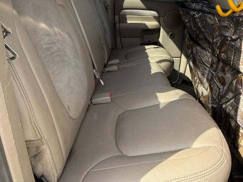 Used 2004 Dodge Ram 2500 Truck SLT w/ Trailer Tow Group image 2