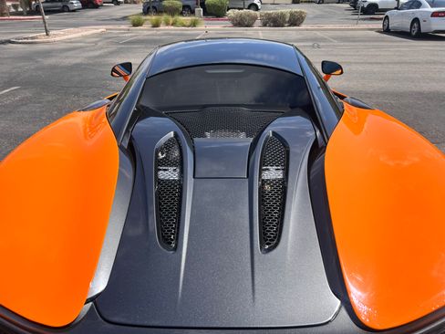 Used 2016 McLaren 570S Coupe image 12