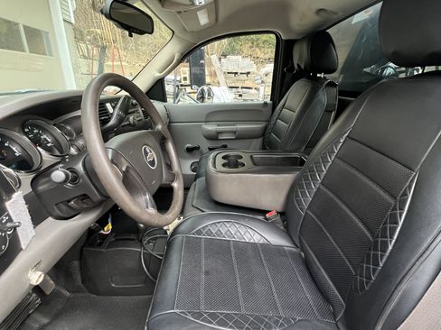 Used 2008 Chevrolet Silverado 3500 W/T image 18