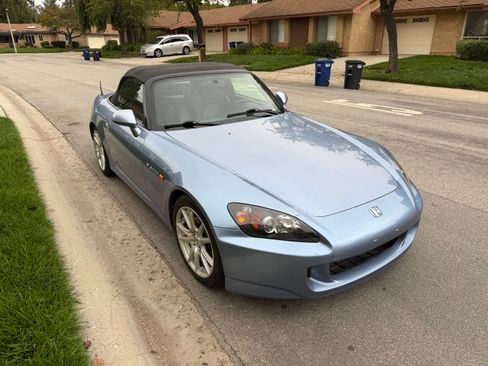 Used 2005 Honda S2000 image 12