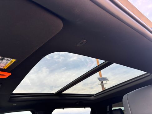 Used 2024 Toyota Tundra Platinum image 10