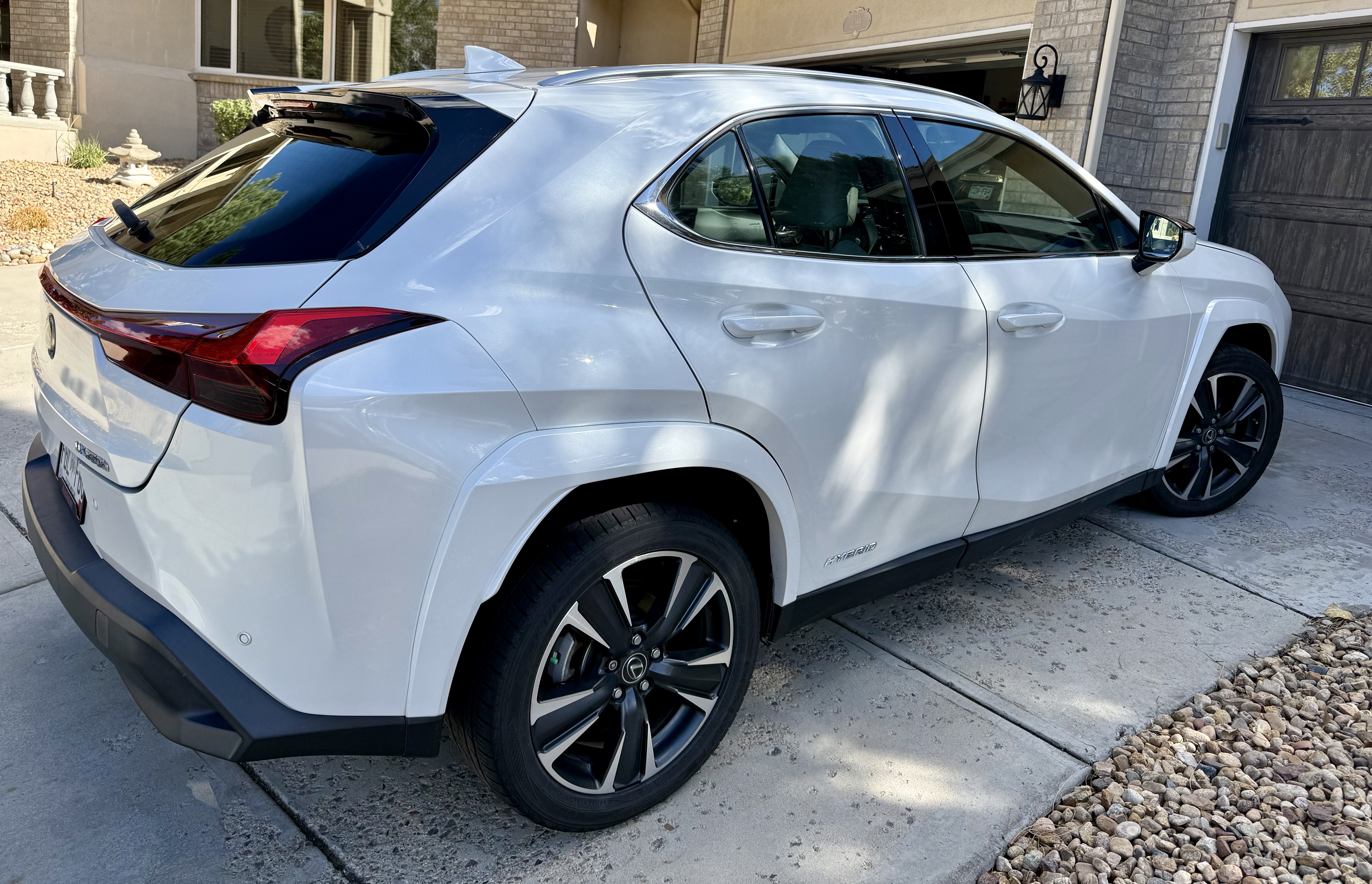 Used 2022 Lexus UX 250h w/ Premium Package AWD/4WD image 5