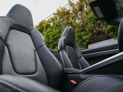 Used 2021 Porsche 911 Turbo S image 15