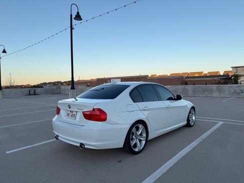 Used 2011 BMW 335i Sedan image 6