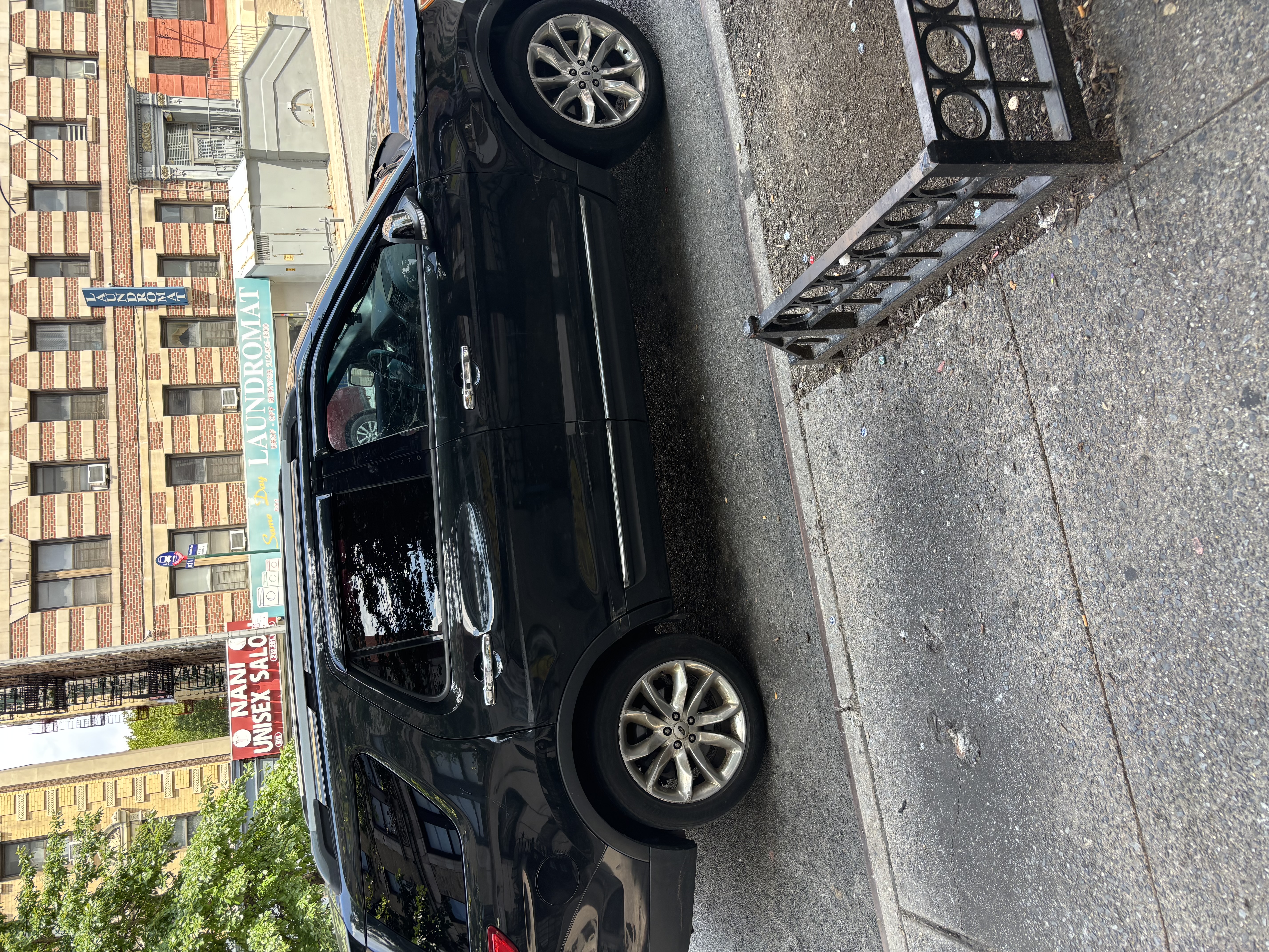 Used 2013 Ford Explorer Limited AWD/4WD image 8