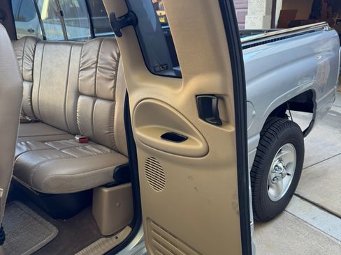 Used 2000 Dodge Ram 1500 Truck 2WD Quad Cab image 22