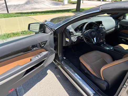 Used 2013 Mercedes-Benz E 350 Cabriolet image 15