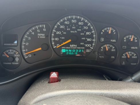 Used 2000 Chevrolet Silverado 2500 4x4 Extended Cab image 10