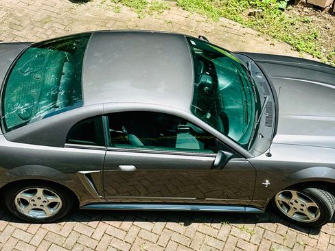 Used 2003 Ford Mustang Coupe RWD image 12
