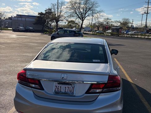 Used 2015 Honda Civic SE image 9