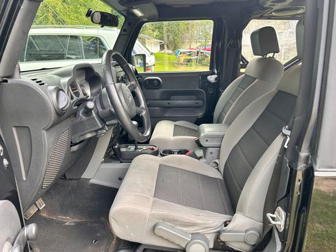 Used 2010 Jeep Wrangler Sport AWD/4WD image 10
