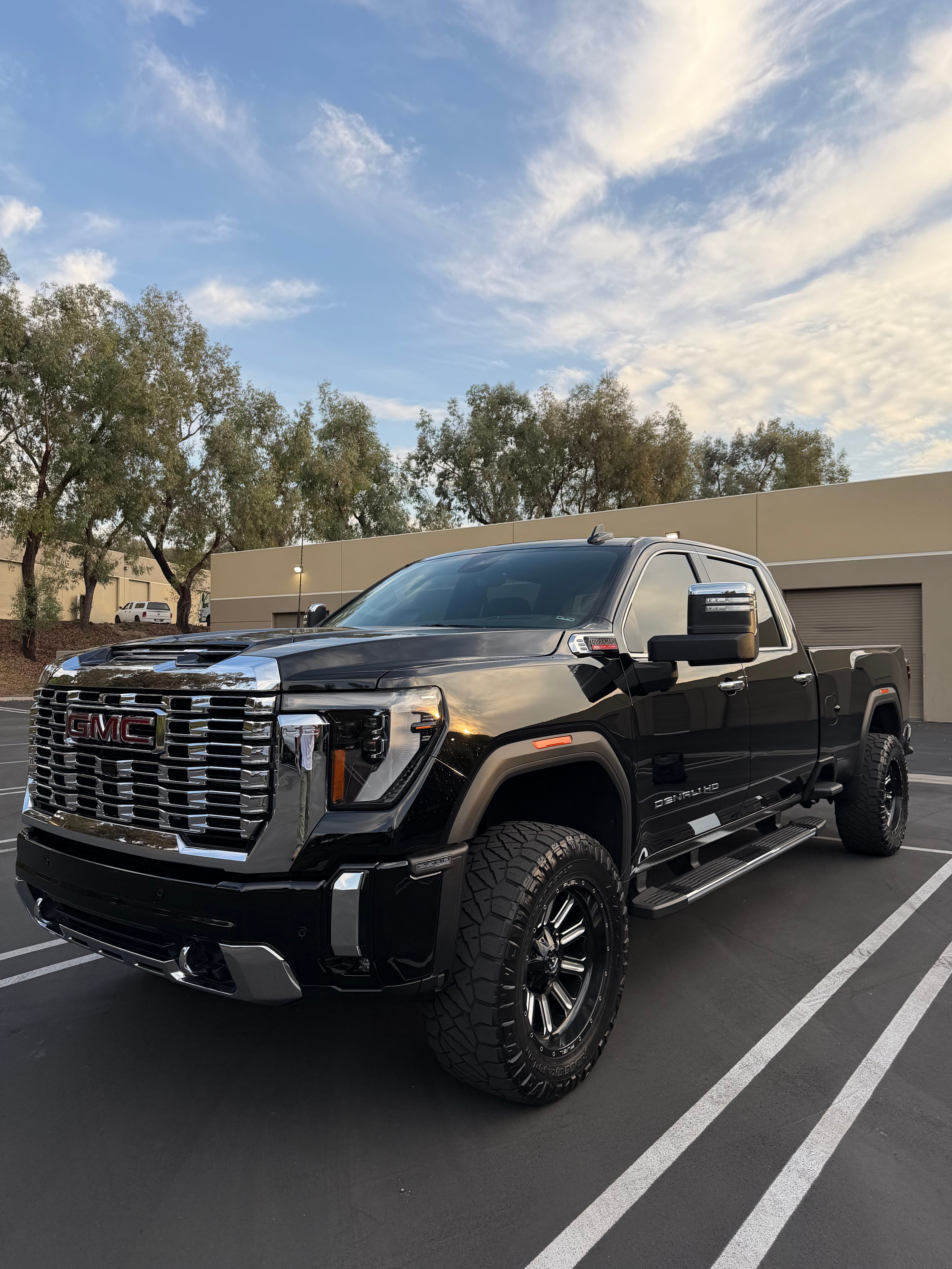 Used 2025 GMC Sierra 2500 Denali w/ Technology Package AWD/4WD image 19