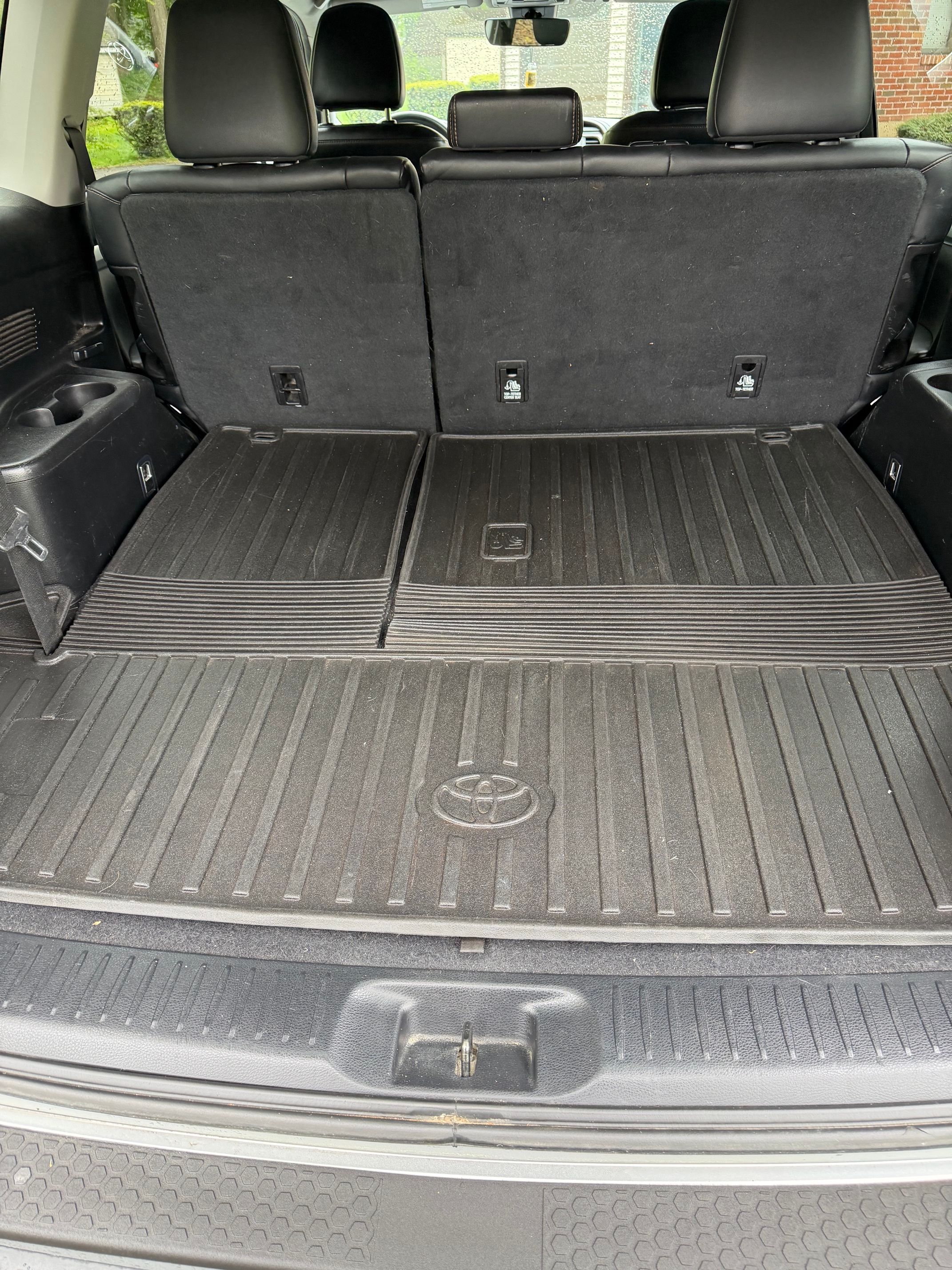 Used 2017 Toyota Highlander XLE AWD/4WD image 8
