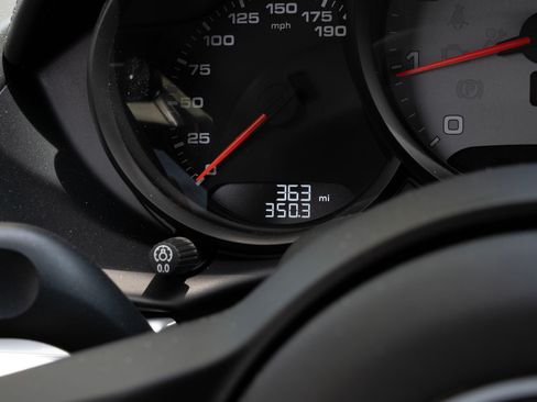 Used 2025 Porsche 718 Boxster S image 12