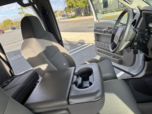 Used 2010 Ford F350 XLT image 13