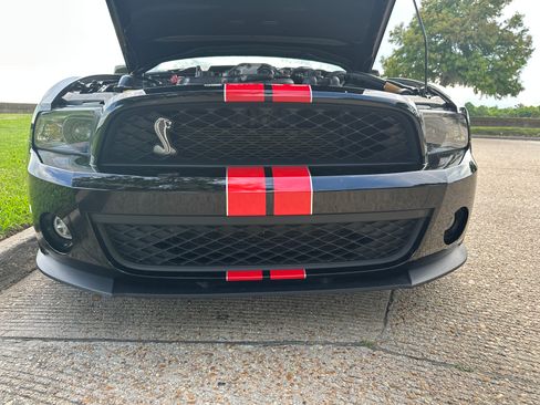 Used 2011 Ford Mustang Shelby GT500 w/ SVT Performance Pkg image 12