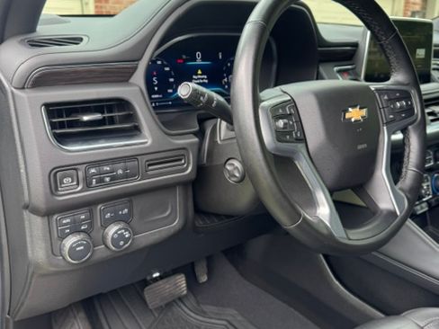 Used 2024 Chevrolet Tahoe LT w/ Luxury Package AWD/4WD image 18