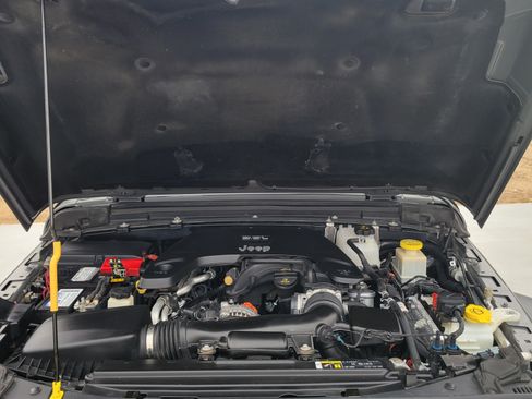 Used 2020 Jeep Gladiator Sport w/ Quick Order Package 24S image 12