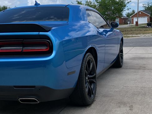 Used 2018 Dodge Challenger SXT Plus RWD image 6