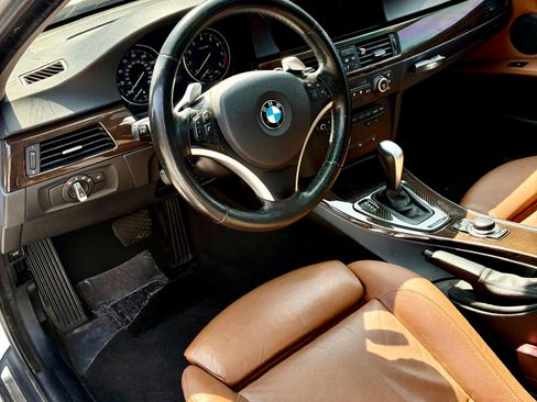 Used 2009 BMW 335i xDrive Sedan AWD/4WD image 14