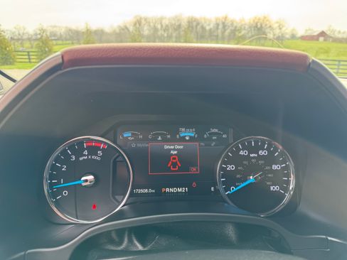 Used 2018 Ford F350 Platinum w/ Platinum Ultimate Package image 12