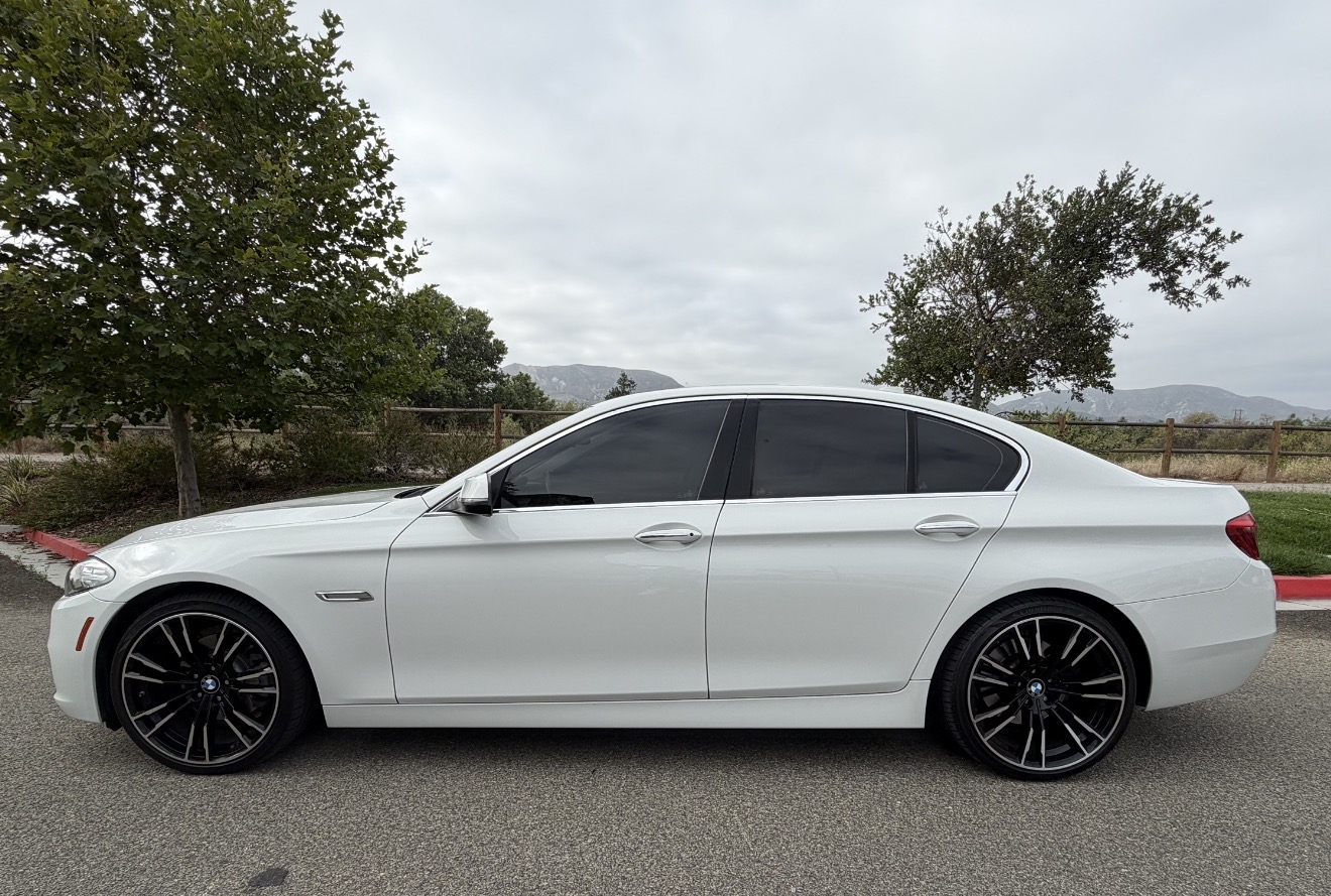 Used 2016 BMW 528i Sedan RWD image 2