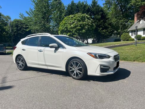 Used 2017 Subaru Impreza 2.0i Limited AWD/4WD image 9