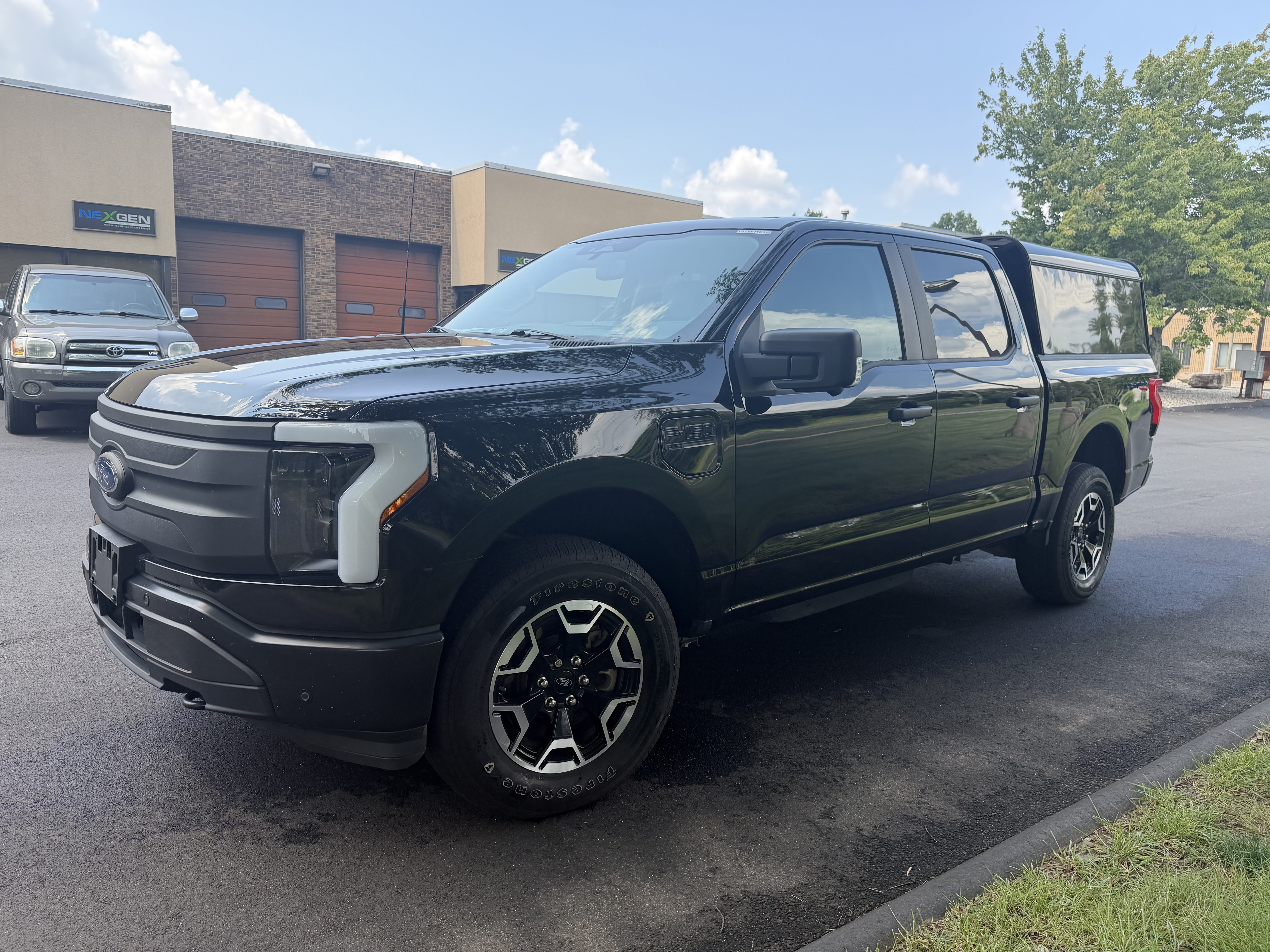 Used 2022 Ford F150 Lightning Pro w/ Tow Technology Package AWD/4WD image 5