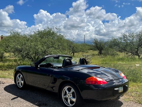 Used 2002 Porsche Boxster RWD image 2