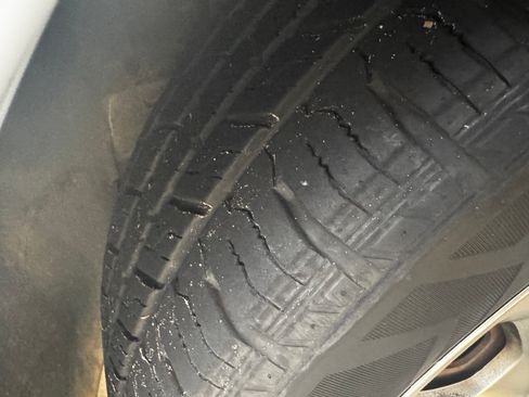 Used 2016 Dodge Grand Caravan American Value Package w/ UConnect Hands-Free Group image 13