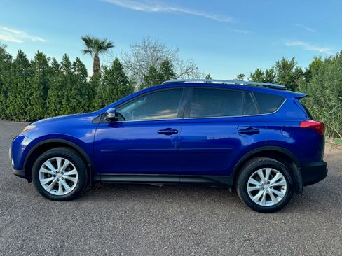 Used 2014 Toyota RAV4 Limited w/ Technology Package image 6