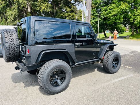 Used 2013 Jeep Wrangler Rubicon w/ PWR Convenience Group AWD/4WD image 15