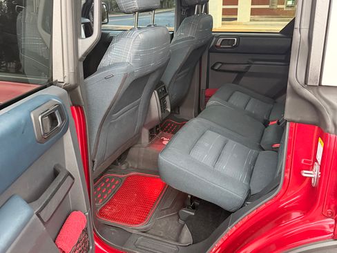 Used 2025 Ford Bronco Heritage Edition AWD/4WD image 8