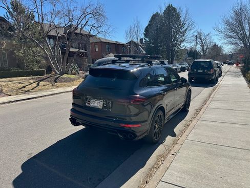 Used 2017 Porsche Cayenne GTS image 8