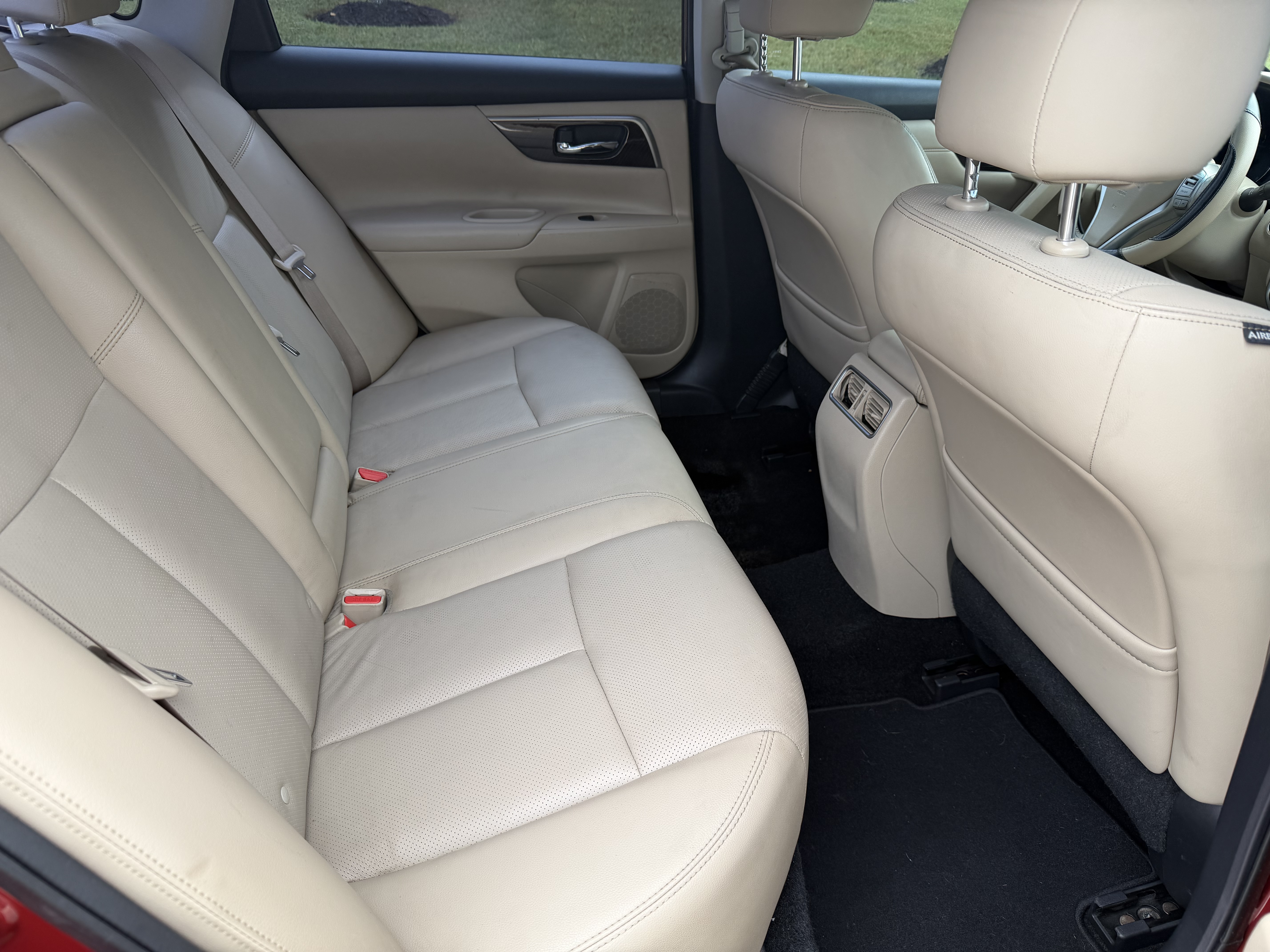 Used 2015 Nissan Altima 2.5 SL w/ Technology Package FWD image 22
