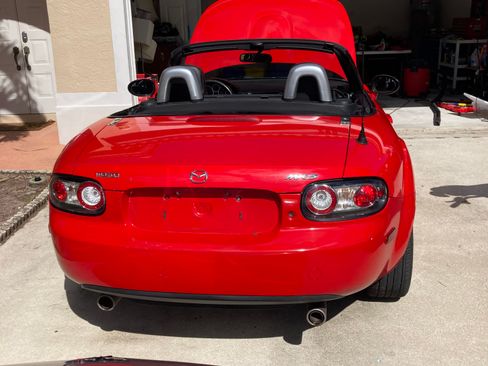 Used 2007 MAZDA MX-5 Miata Grand Touring image 8