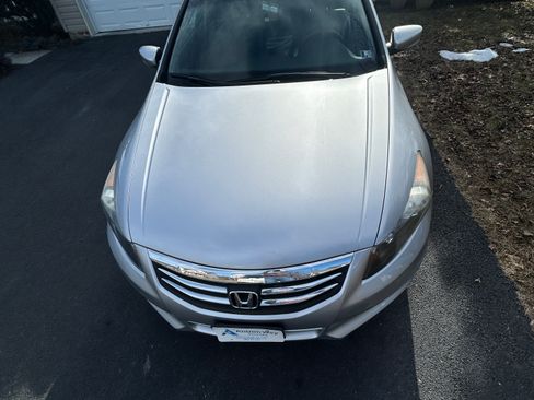 Used 2011 Honda Accord EX-L image 10