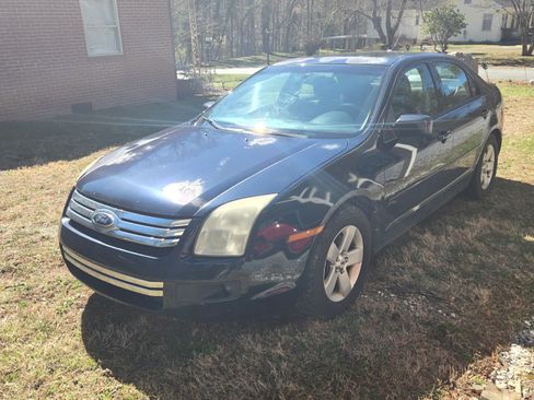 Used 2009 Ford Fusion SE image 1